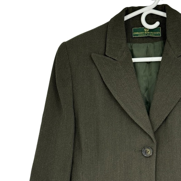 *Women’s Vintage Embassy Row Petites Size 2 Petite Brown 3 Button Blazer Jacket - Picture 2 of 7